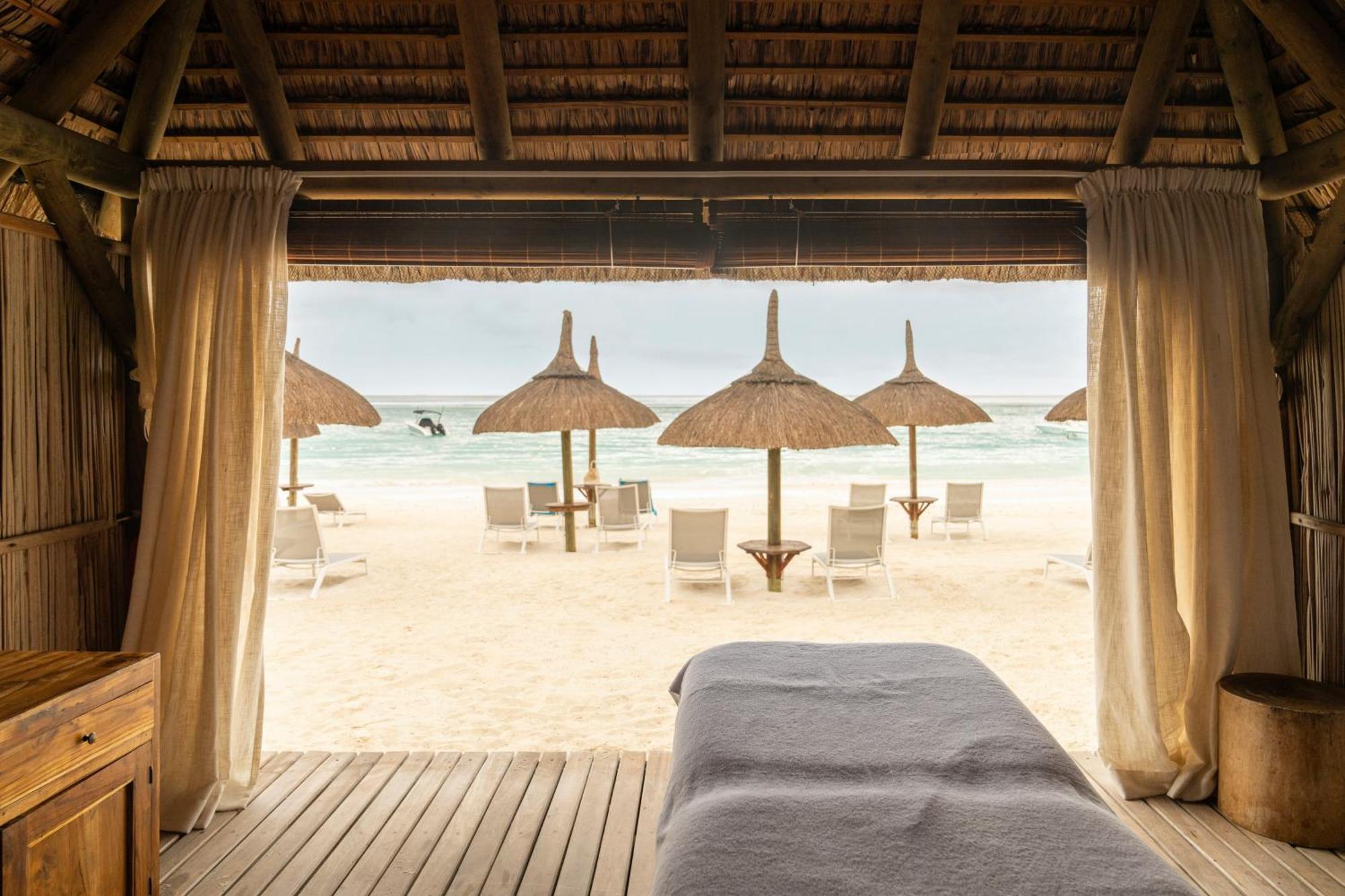 Constance Sakoa Boutik Hotell Trou aux Biches Exteriör bild