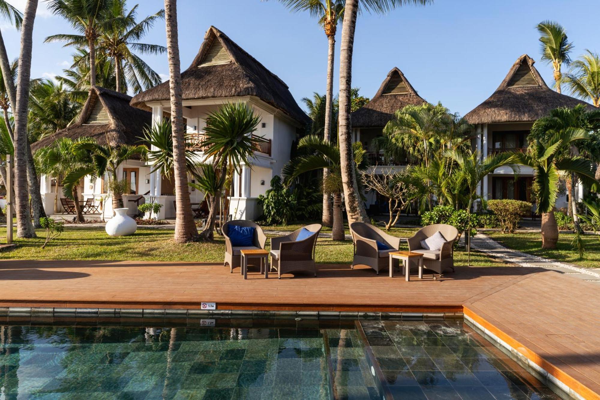 Constance Sakoa Boutik Hotell Trou aux Biches Exteriör bild