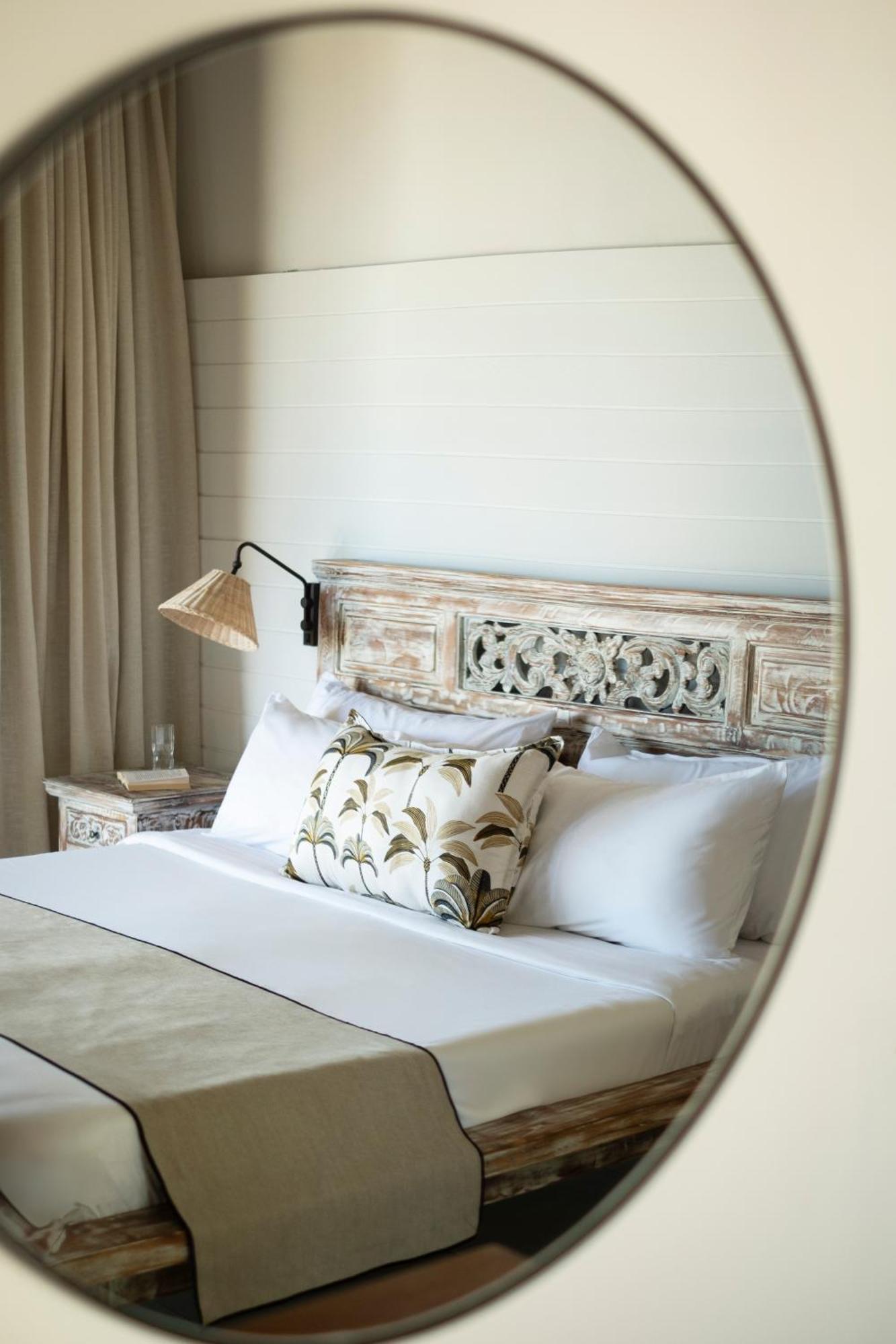 Constance Sakoa Boutik Hotell Trou aux Biches Exteriör bild