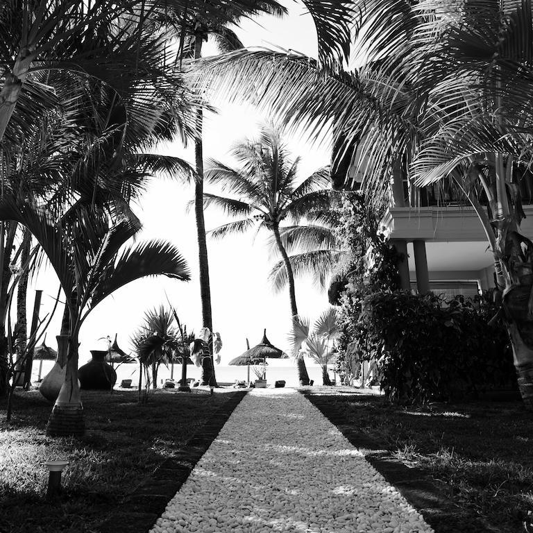 Constance Sakoa Boutik Hotell Trou aux Biches Exteriör bild